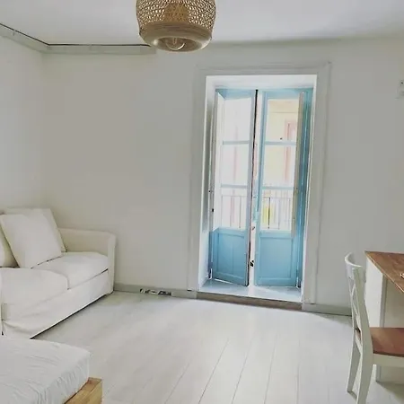 Apartman 12 - Two Minute Walk To The Sea
