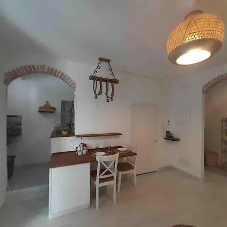 Apartman 12 - Two Minute Walk To The Sea